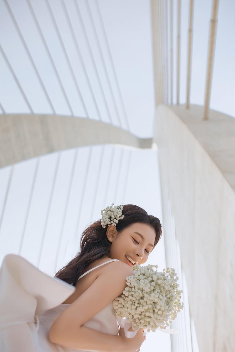 Bride in Rustic Chic Wedding Attire